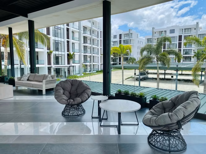 Amplio Apartamento de Lujo con 3 Habitaciones, Piscina y Gimnasio de Venta en Cerro Hermoso! - Imagen 3