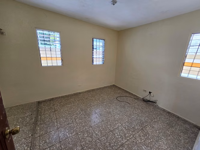 Casa en Venta en Residencial Prados de Pantoja   Ubicado en la Av. Isabela, Santo Domingo Oeste. - Imagen 6
