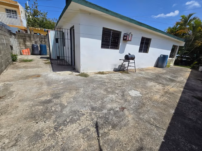Casa en Venta en Residencial Prados de Pantoja   Ubicado en la Av. Isabela, Santo Domingo Oeste. - Imagen 8
