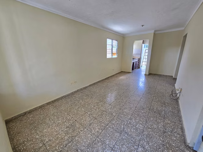 Casa en Venta en Residencial Prados de Pantoja   Ubicado en la Av. Isabela, Santo Domingo Oeste. - Imagen 5