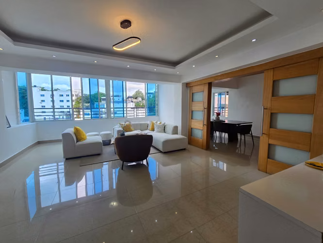 Apartamento con Terraza privada EL CONDADO próximo a Carrefour  