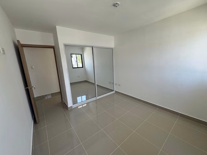 APTO. EN VENTA 3ER NIVEL EN SANTIAGO - Imagen 10
