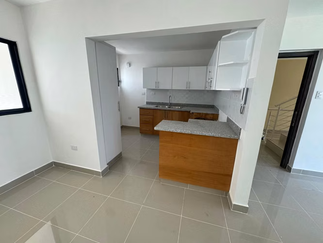APTO. EN VENTA 3ER NIVEL EN SANTIAGO - Imagen 4