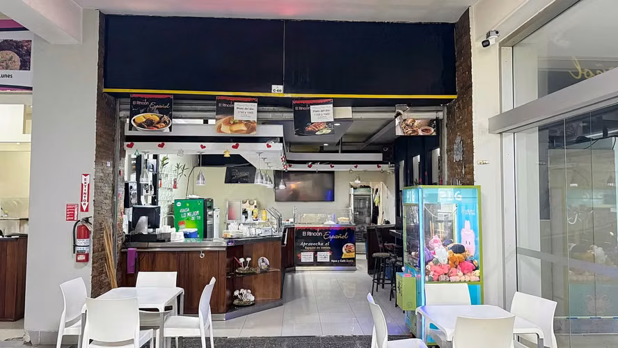 Local en Alquiler en La Plaza Bella Terra Mall,  incluye mantenimiento en el Area de Food Court - Imagen 6