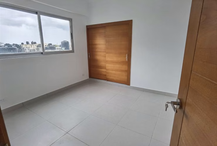 Alquilo apartamento en Bella Vista, 3 habitaciones y linea blanca - Imagen 3