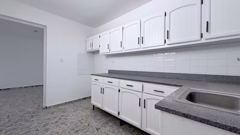 Alquiler clásico y familiar apartamento en NACO. Una Habitacion mas estudio. RD$35,000 - Imagen 5