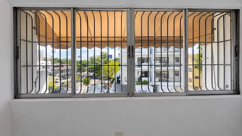 Alquiler clásico y familiar apartamento en NACO. Una Habitacion mas estudio. RD$35,000 - Imagen 10