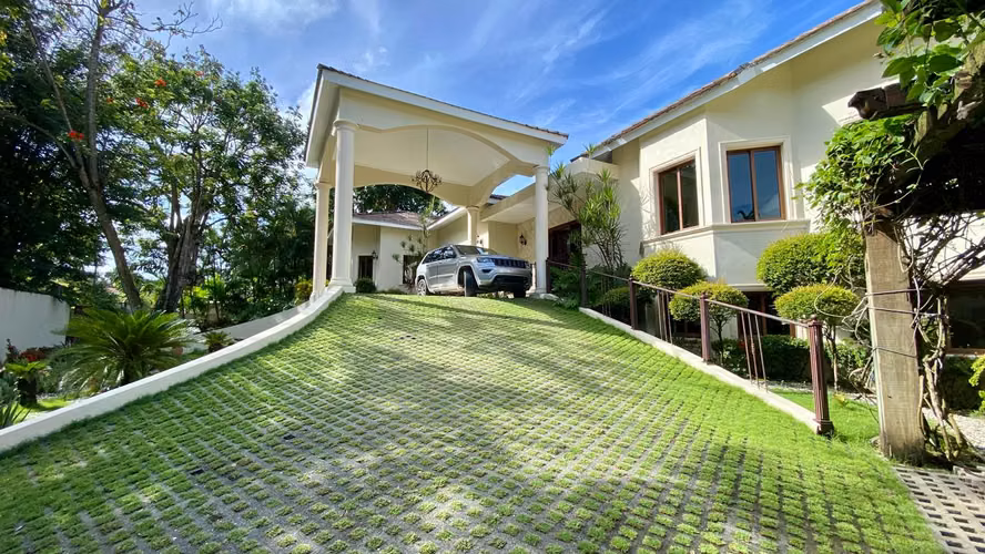 Vendo Imponente Mansión en Cuesta Hermosa II, 5 HABS., 1,000 Mts.2, Patio, Piscina, REBAJADA - Imagen 11