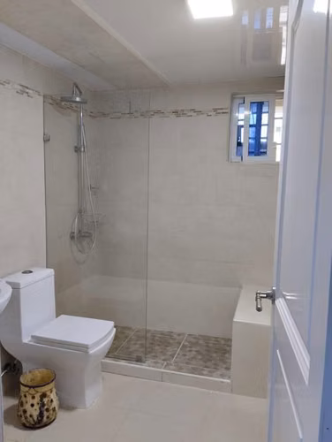 Apartamento Amueblado en Bella vista de 3 habitaciones con walking closet  - Imagen 4