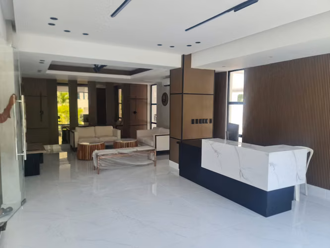 ALQUILO APARTAMENTO EN LA ZONA UNIVERSITARIA