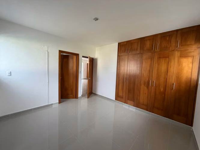 Apartamento en Los Alamos con piscina 2hab - Imagen 5