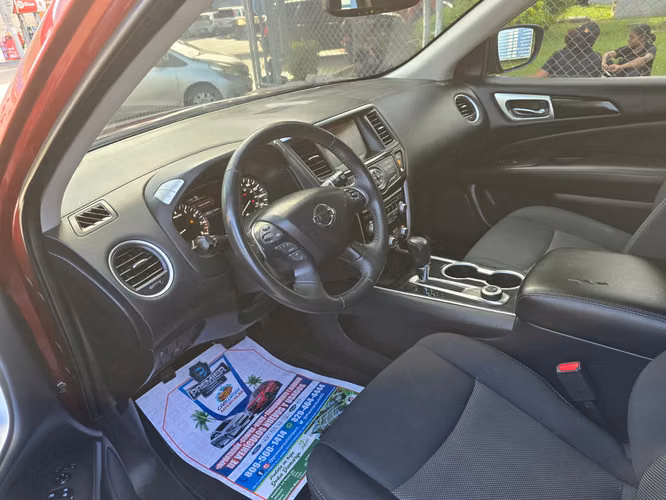Nissan Pathfinder 4x4 3 filas de asientos desde 55 diarios - Imagen 9