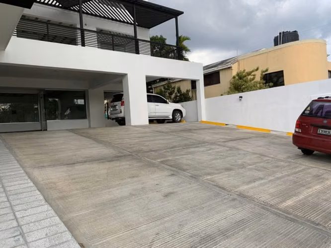 Local en Alquiler en la Urbanización la Castellana - Imagen 7
