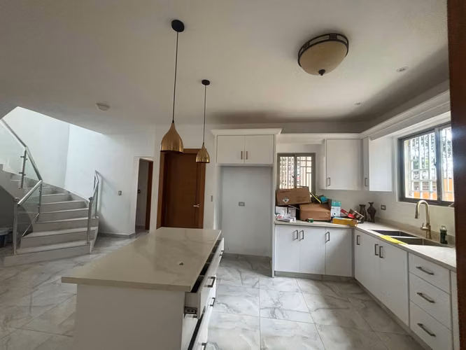 Casa de 2 Niveles en Alquiler en La Romana | Residencial Don Juan 2