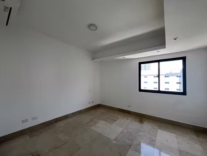 Apartamento en Alquiler en Piantini de TRES Habitaciones  - Imagen 13