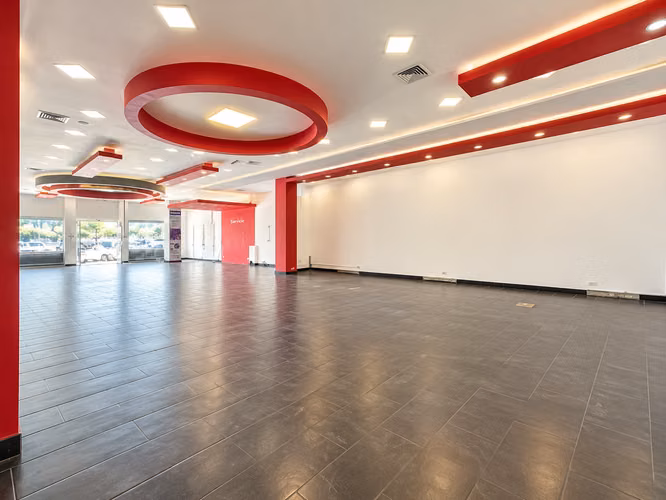 LOCAL COMERCIAL | PRIMER PISO | NACO  - Imagen 2
