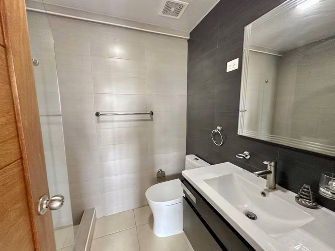 Apartamento en Alquiler en Naco | 3 Habitaciones y 2 Parqueos - Imagen 3
