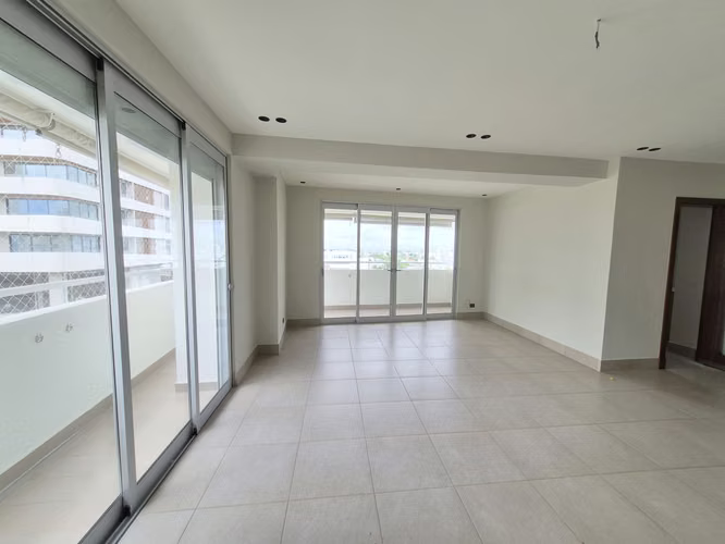 Apartamento en alquiler  Piantini, 2 hab con linea blanca