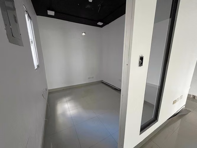 Oficina Alquiler Evaristo Morales de 45 m2 – Segundo Nivel  - Imagen 7