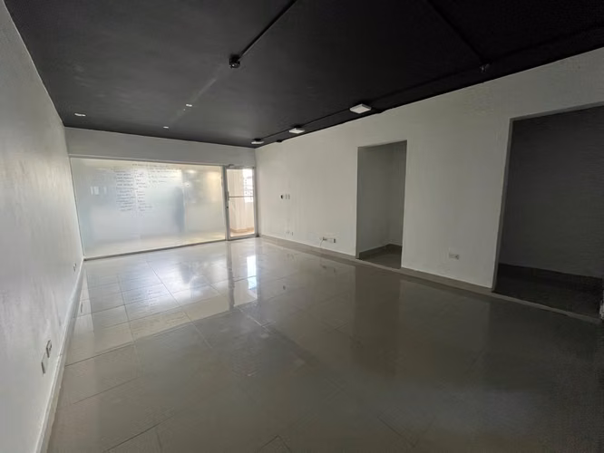 Oficina Alquiler Evaristo Morales de 45 m2 – Segundo Nivel  - Imagen 10
