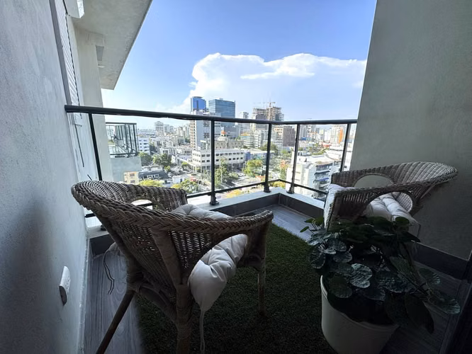 Apartamento Amueblado con dos parqueos en Evaristo Morales Evaristo Morales, Santo Domingo D.N. - Imagen 9