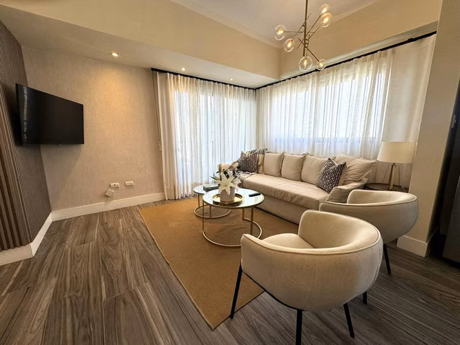 Apartamento Amueblado con dos parqueos en Evaristo Morales Evaristo Morales, Santo Domingo D.N. - Imagen 3
