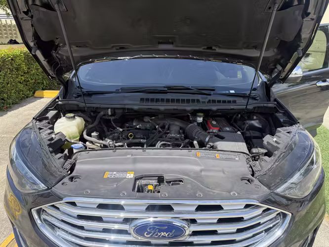 VENTA DE TRASPASO FORD EDGE 2019 NEGOCIABLE