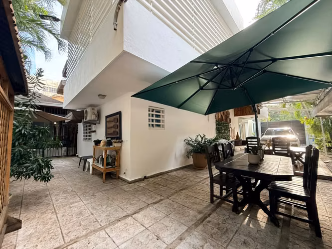 Majestuosa Casa en Santo Domingo Este  - Imagen 14