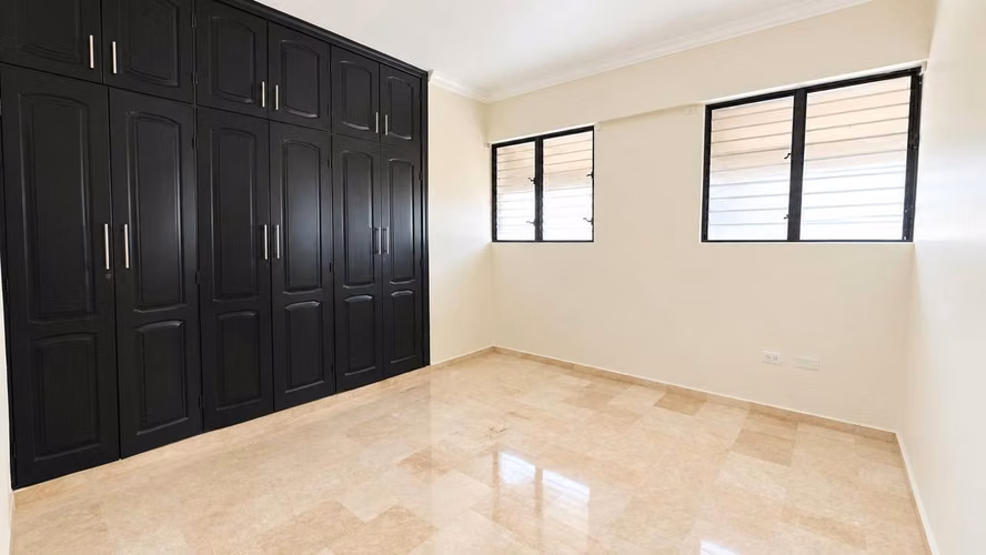 Apartamento en alquiler Bella Vista | 228 m² | 3 hab. | 2 parqueos - Imagen 1