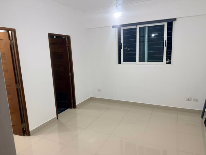 Apartamento en alquiler Evaristo Morales, 1 hab mas family room - Imagen 10