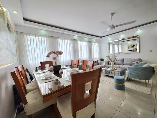 VENDO apartamento 3er nivel sin ascensor en el sector de Alma rosa I   - Imagen 3