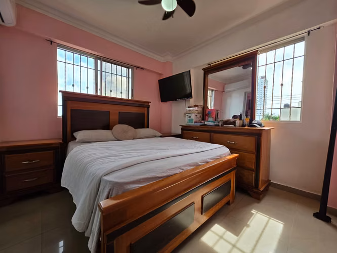 VENDO apartamento 3er nivel sin ascensor en el sector de Alma rosa I   - Imagen 6