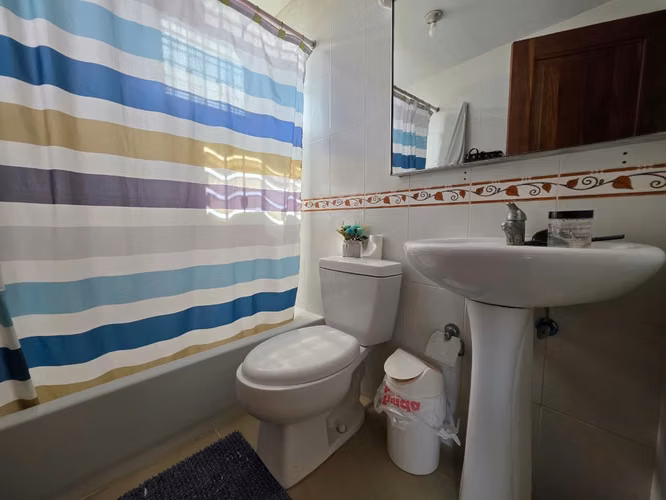 VENDO apartamento 3er nivel sin ascensor en el sector de Alma rosa I   - Imagen 7