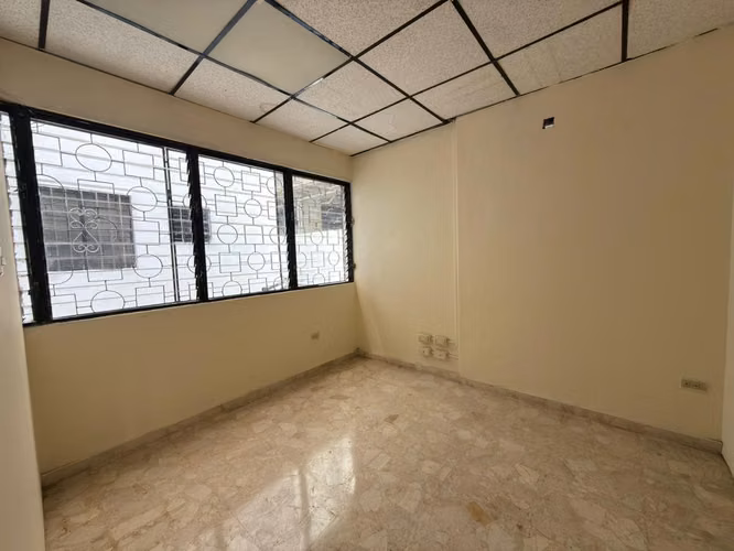 alquiler de LOCAL comercial para oficinas o cualquier tipo de negocio próximo a la Winston Churchill , segundo Nivel . - Imagen 5