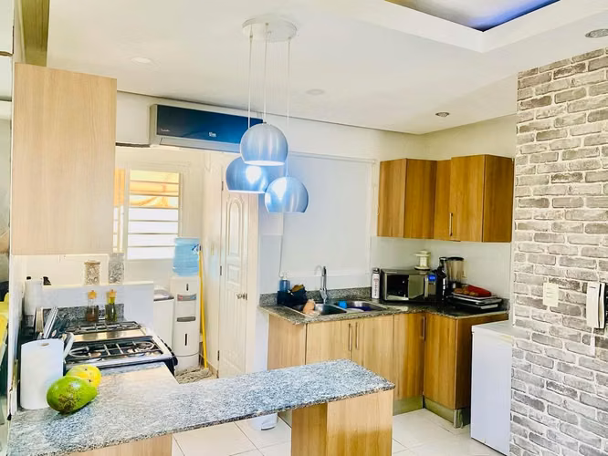Se vende apartamento de 3 habitaciones con terraza privada en la Ave. Monumental - Imagen 4