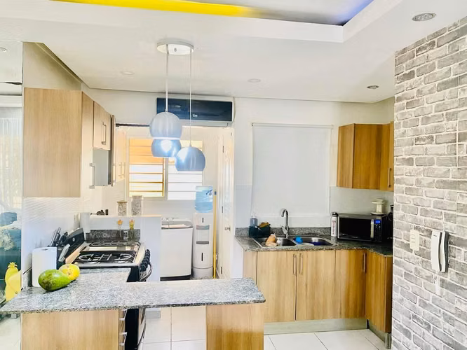 Se vende apartamento de 3 habitaciones con terraza privada en la Ave. Monumental - Imagen 5