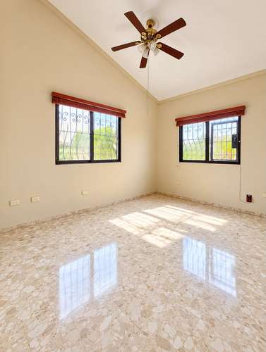 Se vende casa en las praderas de 3 habitaciones con piscina y jacuzzi en residencial cerrado - Imagen 16