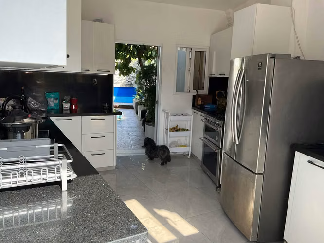 Oportunidad - Esta espectacular residencia ha sido diseñada para quienes buscan amplitud, comodidad y acabados de primer - Imagen 6