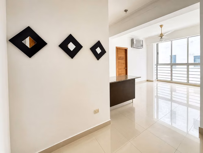 APARTAMENTO EN VENTA EN ZONA EXCLUSIVA - Imagen 2
