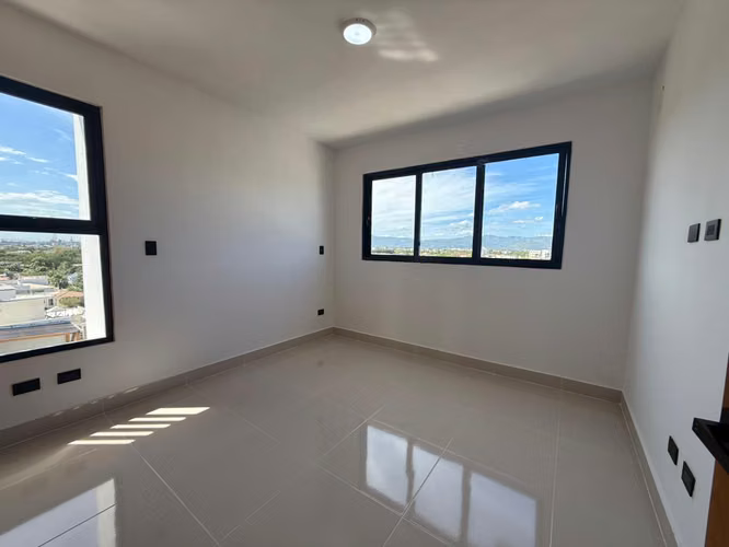 Lujoso y confortable penthuose en villa maria, santiago 220mts - Imagen 14