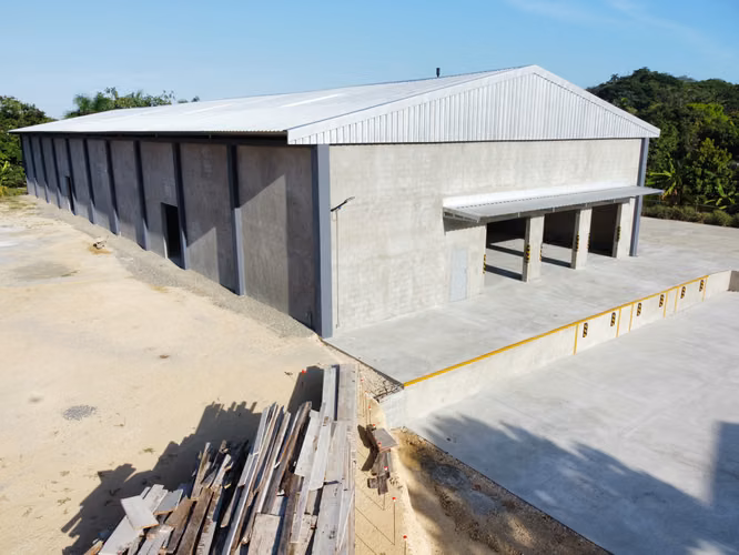 Nave para Almacén y Distribución de 1,200m en ubicación estratégica - Imagen 2