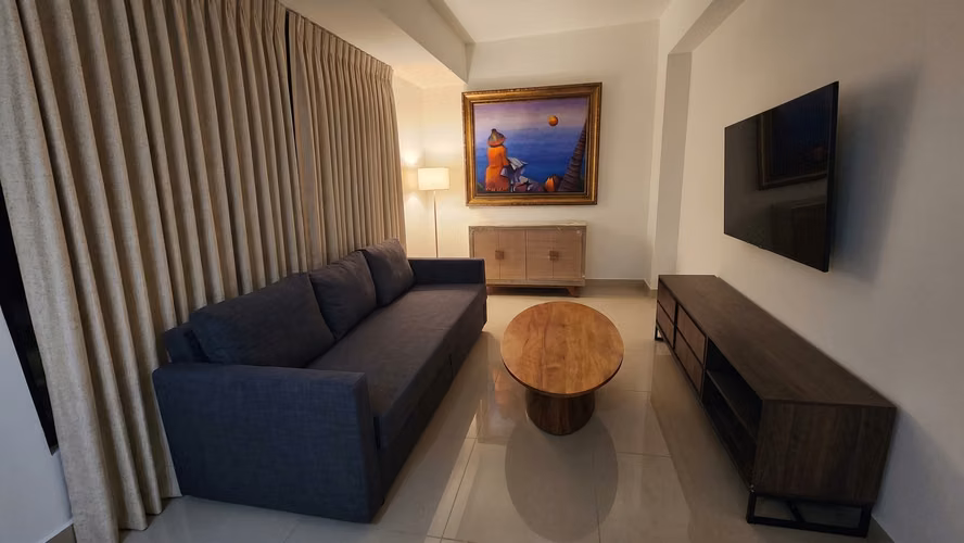 Amplio y Moderno Apartamento Amueblado en piso alto en Gazcue | 1-2 Habs | 2 Parqueos  - Imagen 6