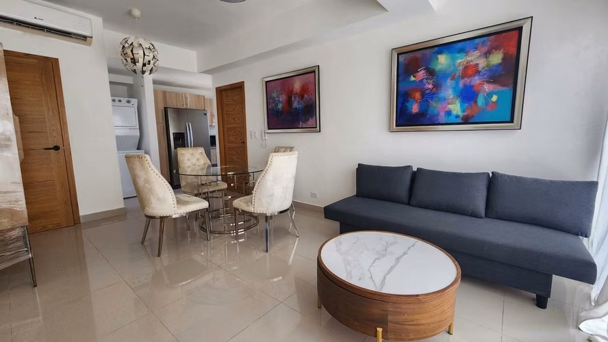 Amplio y Moderno Apartamento Amueblado en piso alto en Gazcue | 1-2 Habs | 2 Parqueos 