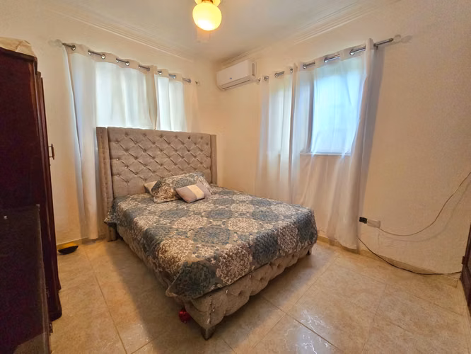 Casa en Alquiler Amueblado en Brisa Oriental Cerca de La Av Acologica