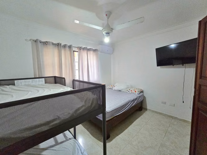 Casa en Alquiler Amueblado en Brisa Oriental Cerca de La Av Acologica