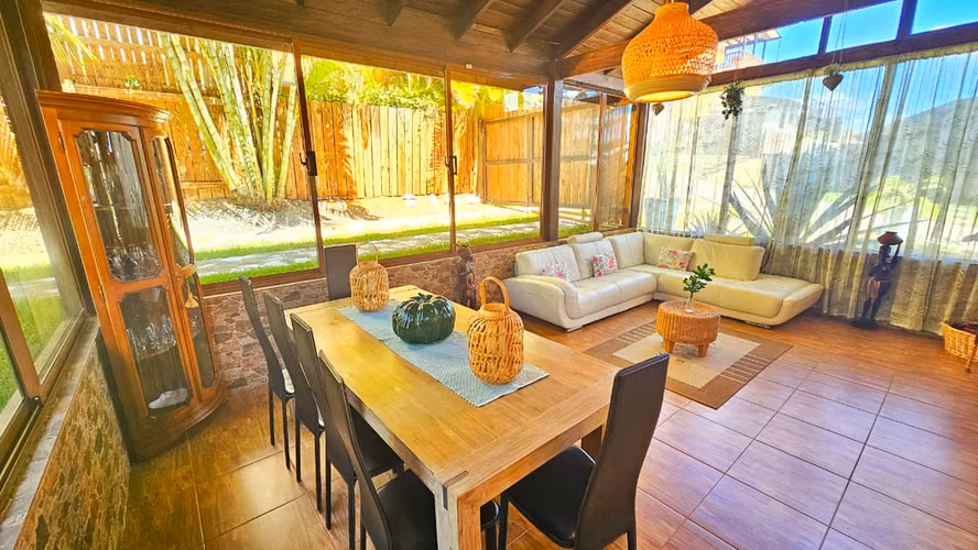 Villa Amueblado en venta cerca del pueblo proyecto cerrado con vista a las montañas - Imagen 4