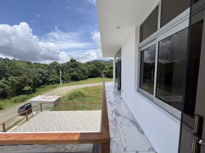 Villa de Lujo en Venta en jarabacoa cerca del Rio Complejo Amueblada con vista a las montañas - Imagen 13