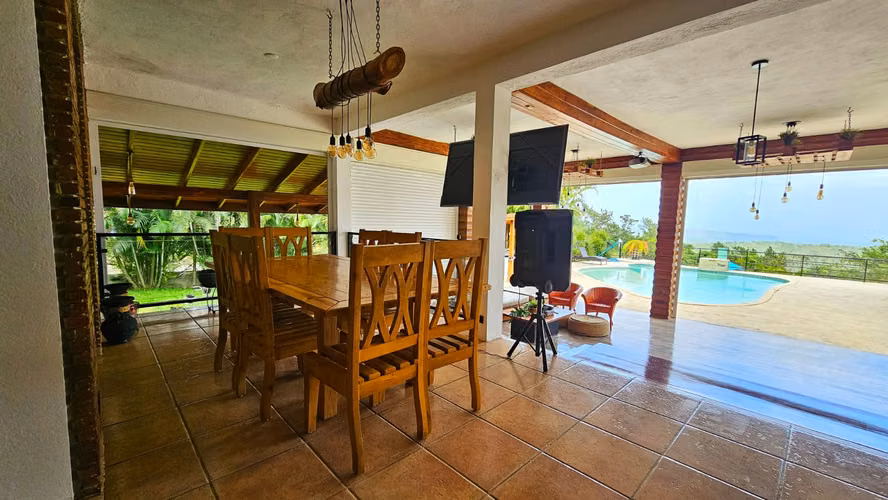 Villa en Venta Amueblada en Jarabacoa con vista al Valle de la Vega - Imagen 4
