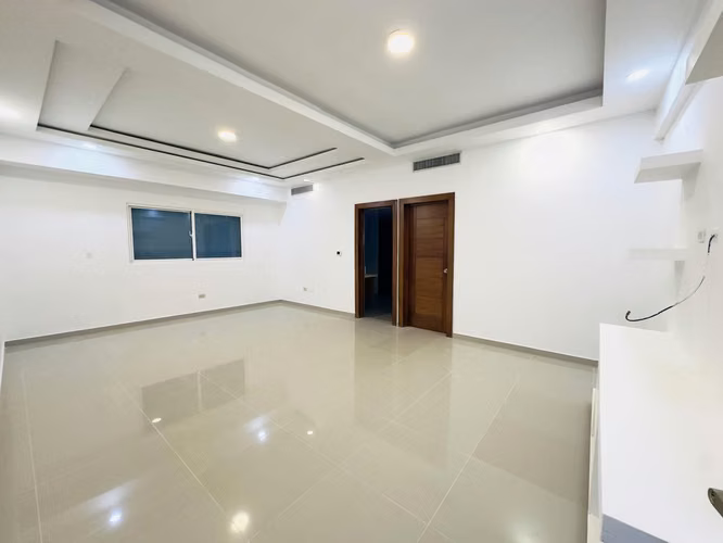 Apartamento en alquiler Santo Domingo Oeste | 698 m² | 3 hab. | Terraza privada con piscina | $1,500 - Imagen 2