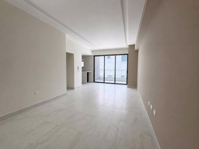 2 PEOPLE, 124; 13 FLOOR, 124; THE WAITING ROOM, 124; SWIMMING POOL